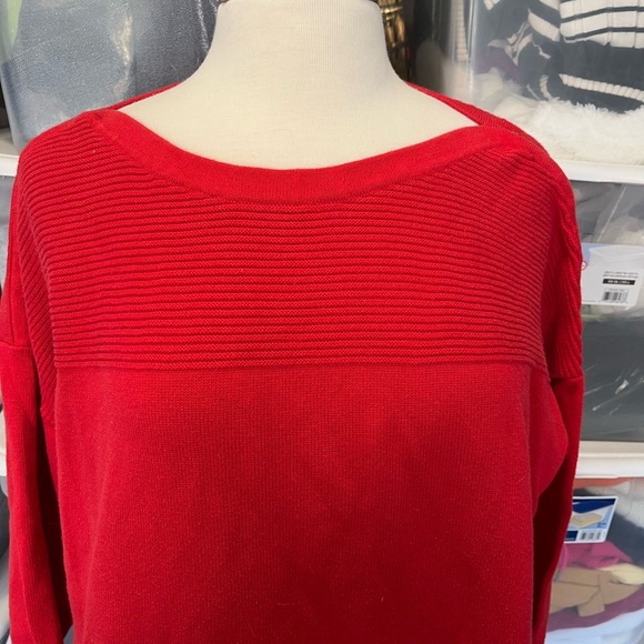 Red Sweater - Picture 4 of 7